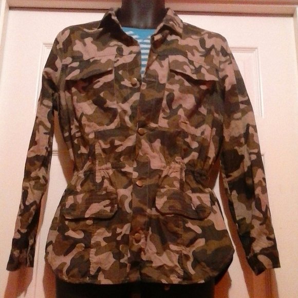 BONGO Tops - Women Bongo Camouflage Shirt